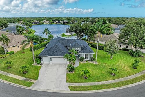 11234 Rivers Bluff Cir, LAKEWOOD RANCH, FL, 34202-1846 | Card Image