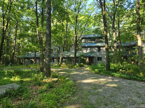15 Cox Drive, Warwick (Town), NY, 10990 | Card Image