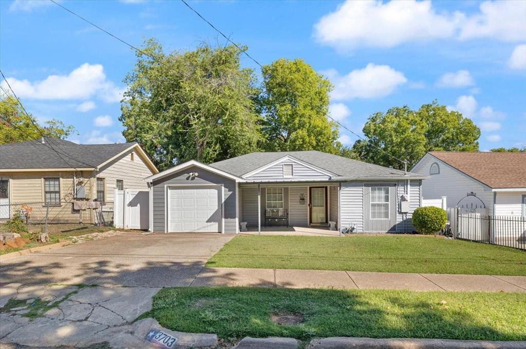 Brandon St, Dallas, TX 75211