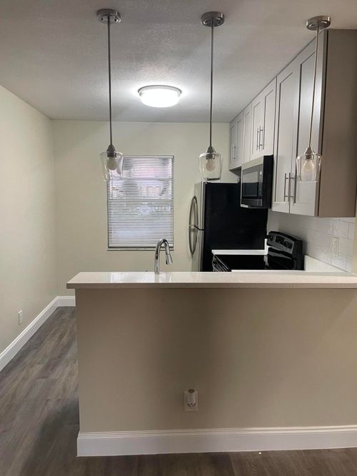 4-710 7th St, West Palm Beach, FL, 33401-3850 | Card Image