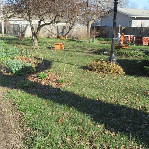 215 S Cottonwood Street, Iola, KS, 66749 | Card Image