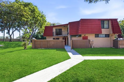 a-8135 Severn Dr, Boca Raton, FL, 33433-8540 | Card Image