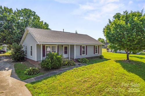 600 Piper Ct, Wingate, NC, 28174-9686 | Card Image