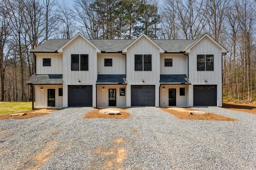 200 Back Pine Way, Ellijay, GA, 30536-2737 | Card Image