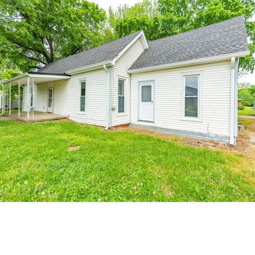 144 E Mill St, Crofton, KY, 42217-8021 | Card Image