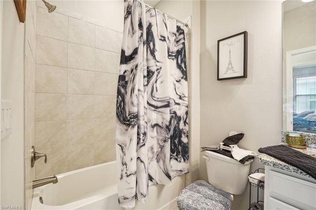 Guest Bathroom | Image 22