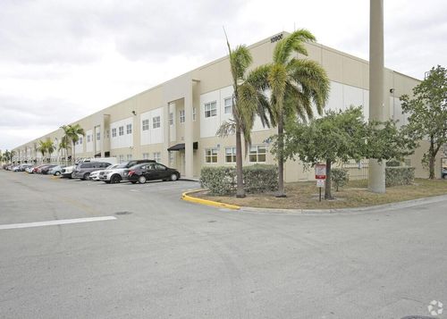 140-10900 Nw 21st St, Sweetwater, FL, 33172 | Card Image