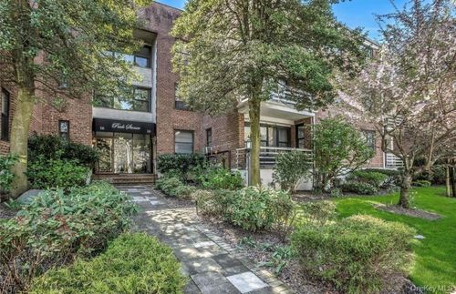 apt-2d-14-16 Stoner Ave, Great Neck, NY, 11021-2100 | Card Image