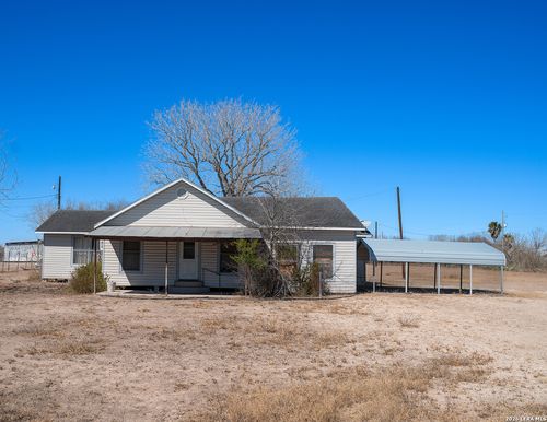 1580 Middle Rd, George West, TX, 78022-3545 | Card Image