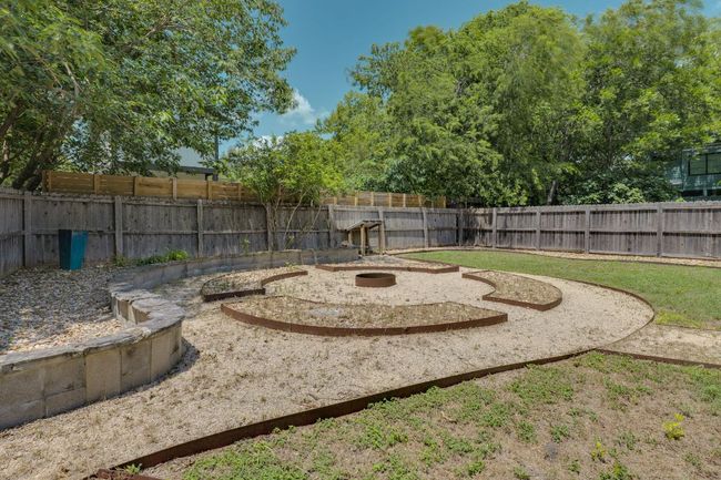 1901 Madison Ave, House other with 2 bedrooms, 1 bathrooms and null parking in Austin TX | Image 34
