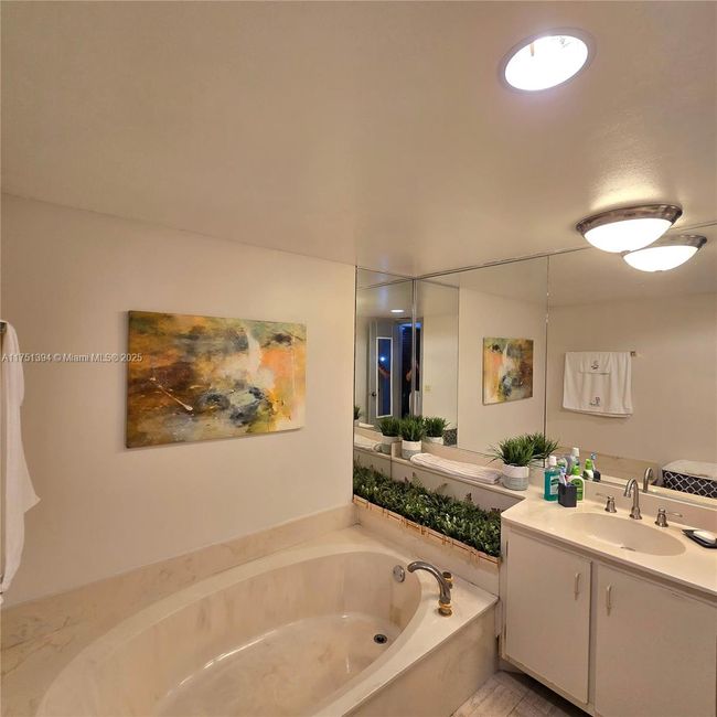 APT-306 - 7050 44 Th St, Condo with 2 bedrooms, 2 bathrooms and null parking in Lauderhill FL | Image 11
