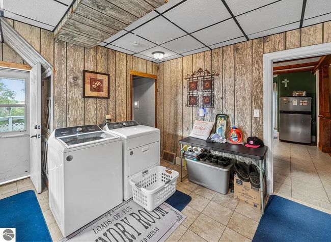 405 E Saginaw St, House other with 4 bedrooms, 2 bathrooms and null parking in Saint Louis MI | Image 6