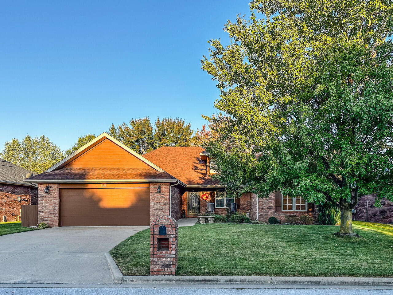 Clover Ct, Nixa, MO 65714