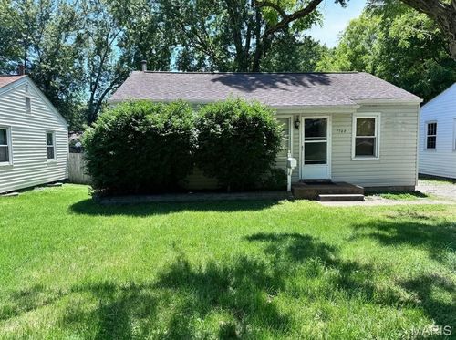 9544 Miriam Avenue, Overland, MO, 63114 | Card Image