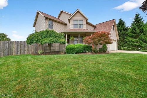 35748 Mills Rd, Avon, OH, 44011-2360 | Card Image