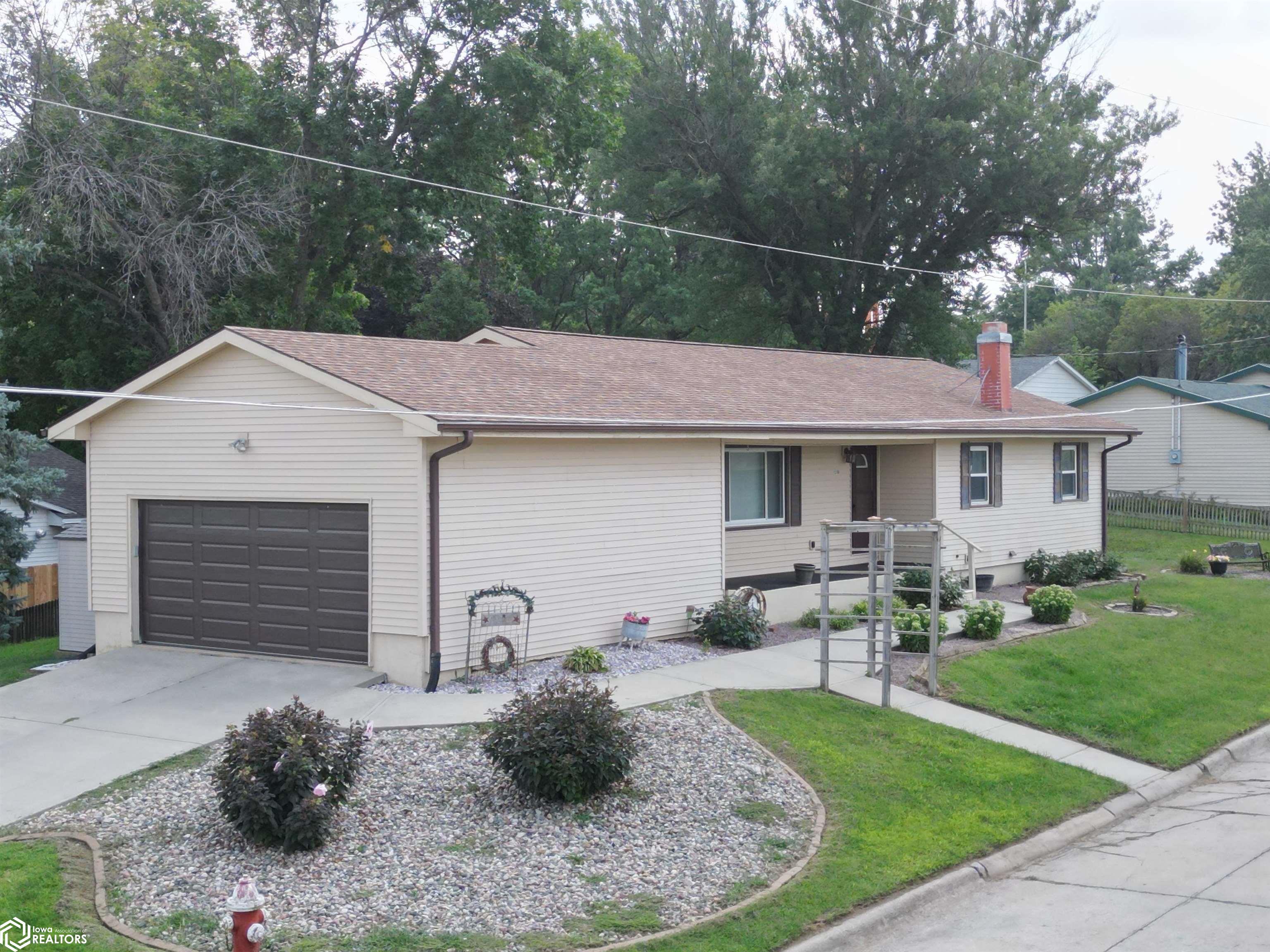 Tormey St, Red Oak, IA 51566