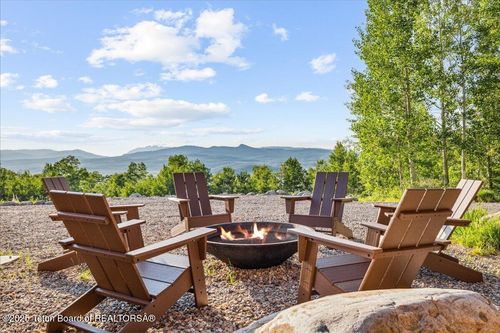 20 Trail Ride Ln, Cora, WY, 82925-8824 | Card Image
