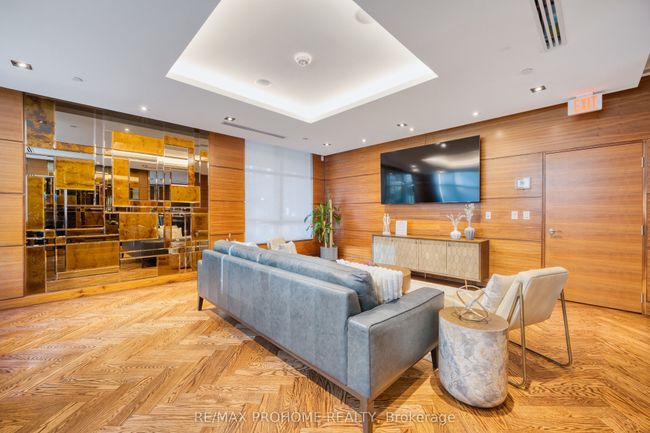 213 - 21 Clairtrell Rd, Condo with 2 bedrooms, 2 bathrooms and 1 parking in Toronto ON | Image 45