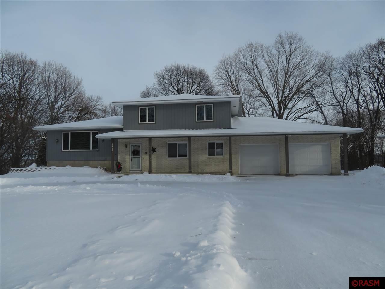 Mary Ln, North Mankato, MN 56003