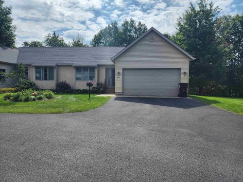 667 Pine Pointe Trl, Boyne City, MI, 49712-9293 | Card Image