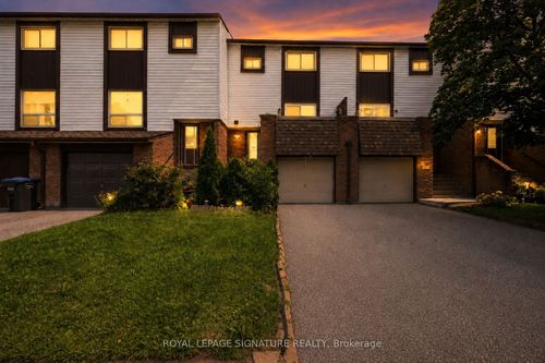 132-1221 Dundix Rd, Mississauga, ON, L4Y3Y9 | Card Image