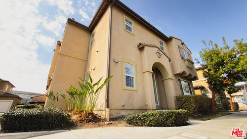 9135 S Cullen Way, Inglewood, CA, 90305 | Card Image