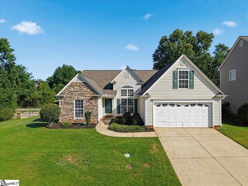 207 Grimes Dr, Simpsonville, SC, 29681-6359 | Card Image