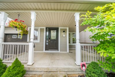 7 Hulley Cres, House other with 3 bedrooms, 3 bathrooms and 3 parking in Ajax ON | Image 2