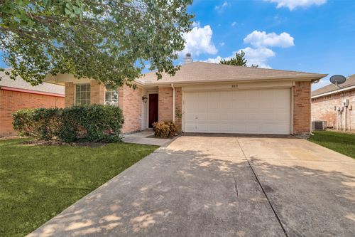 813 Cooper Ln, Royse City, TX, 75189-8210 | Card Image