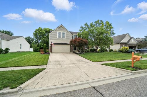3300 Belgreen Dr, Grove City, OH, 43123-9802 | Card Image