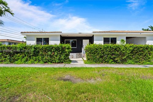 580 Lee Dr, Miami Springs, FL, 33166-7207 | Card Image