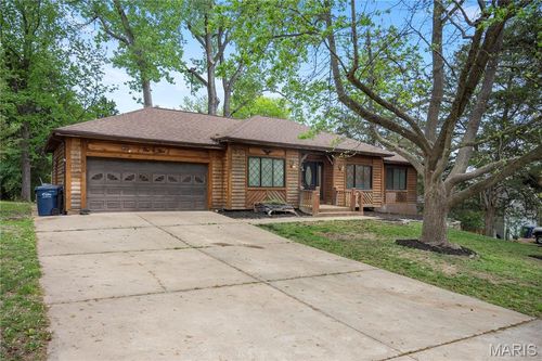 105 Willow Dr, Eureka, MO, 63025-2145 | Card Image