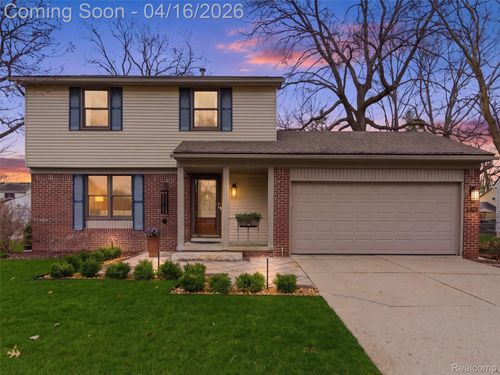 3363 Blasser Dr, Lake Orion, MI, 48359-1108 | Card Image