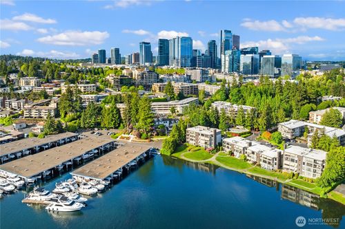 apt-201a-101 101st Ave Se, Bellevue, WA, 98004-6095 | Card Image