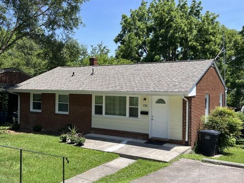 736 Suburban Ave Sw, Roanoke, VA, 24015-2543 | Card Image