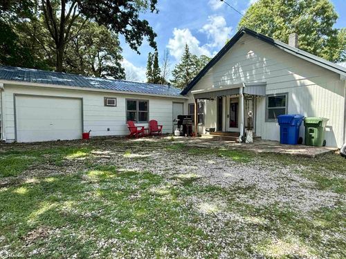 807 1/2 W South St, Jefferson, IA, 50129-2300 | Card Image