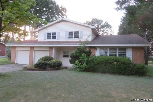 111 Woodland Rd, Roanoke Rapids, NC, 27870-2231 | Card Image