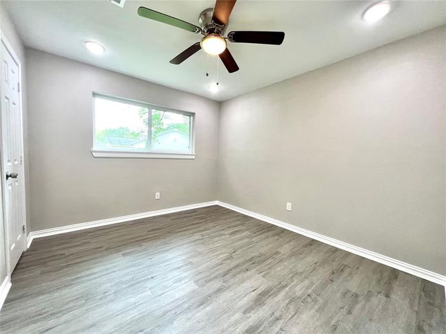 813 Cedar Lawn Dr, House other with 3 bedrooms, 2 bathrooms and null parking in Alvin TX | Image 14