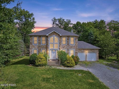 8 Bass Ct, Gouldsboro, PA, 18424-8731 | Card Image