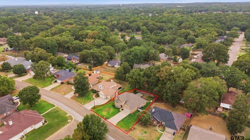 1103 Regina St, Longview, TX, 75605-1527 | Card Image