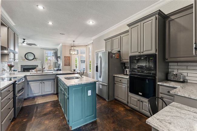 Double range and wall oven | Image 9