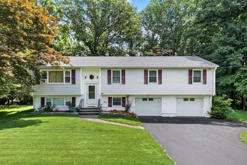 20 Benson Dr, Danbury, CT, 06810-7231 | Card Image