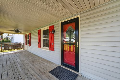 328 Emmitt Ave, Madison, TN, 37115-4713 | Card Image