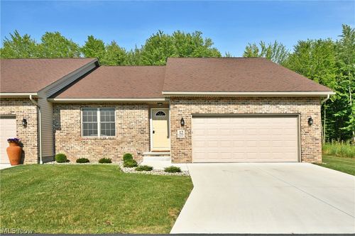 12 Bayview Cir, Cortland, OH, 44410-1931 | Card Image