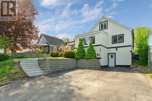 390 Arthur St, Orillia, ON, L3V3M8 | Card Image