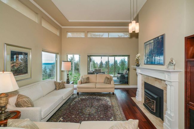 3050 Deer Ridge Close, Townhouse with 3 bedrooms, 2 bathrooms and 2 parking in West Vancouver BC | Image 4