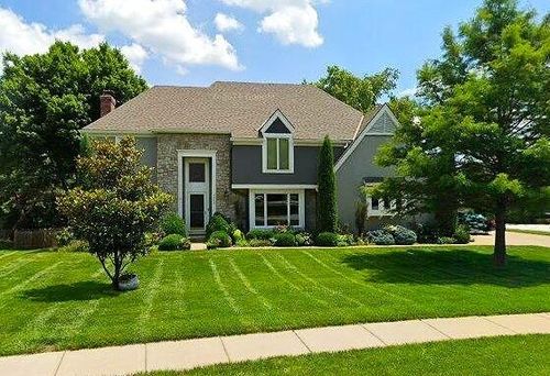 4024 W 124th St, Leawood, KS, 66209-2225 | Card Image