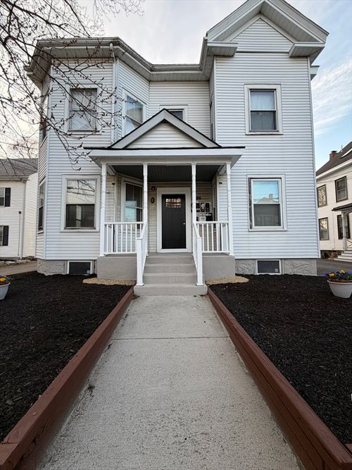 90-96 Bacon St, Waltham, MA, 02451-4304 | Card Image
