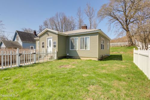 165 County Highway 123, Mayfield, NY, 12117-3717 | Card Image