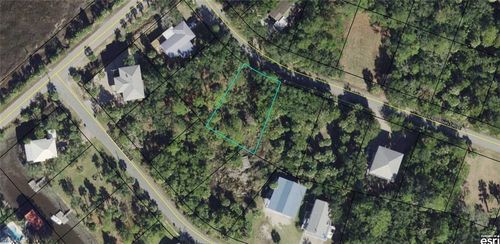 00-00-121-117-12199-057 Blue Dolphin Dr, Crawfordville, FL, 32327 | Card Image